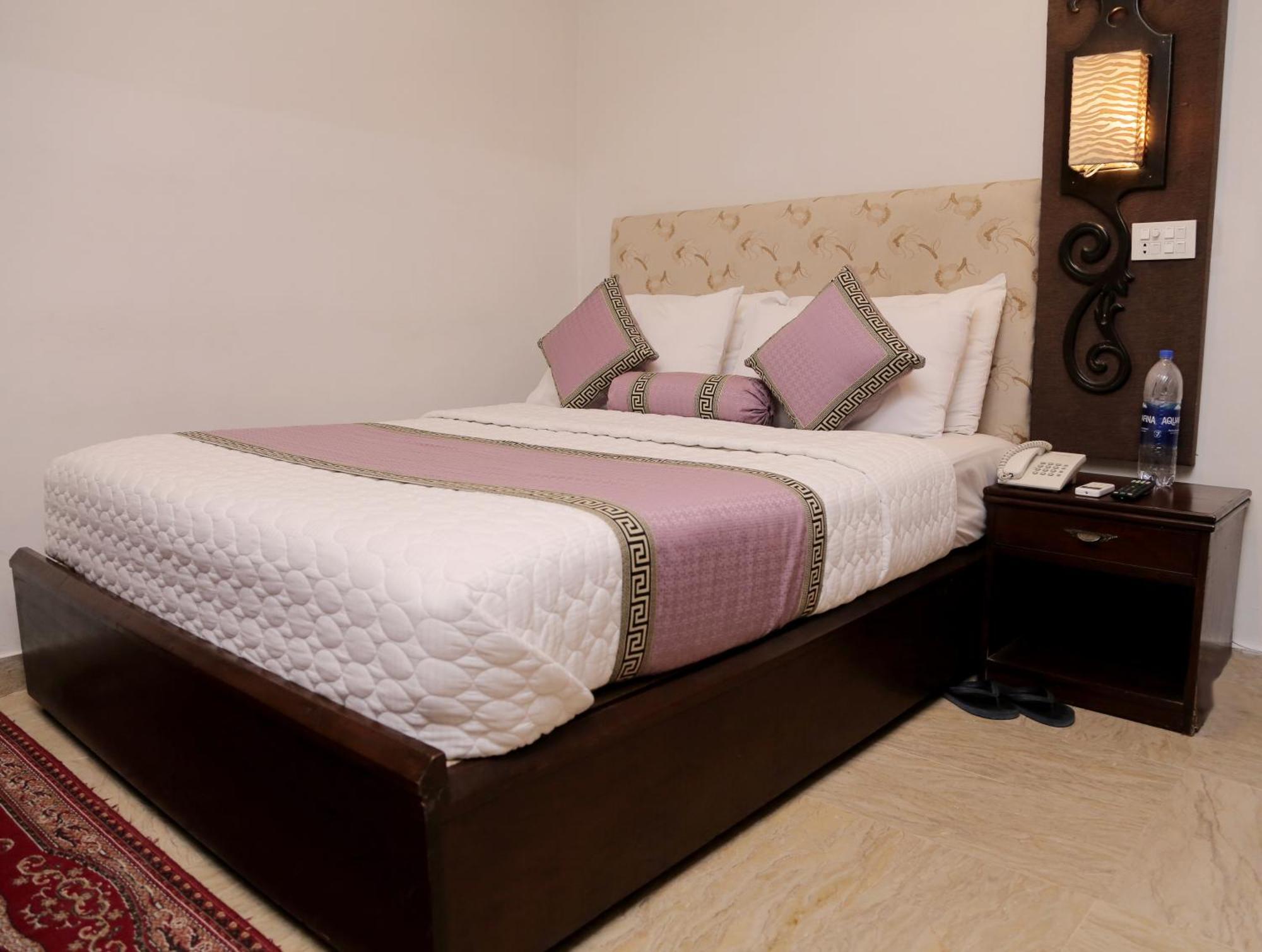 Shelton Hotel Lahore Eksteriør bilde